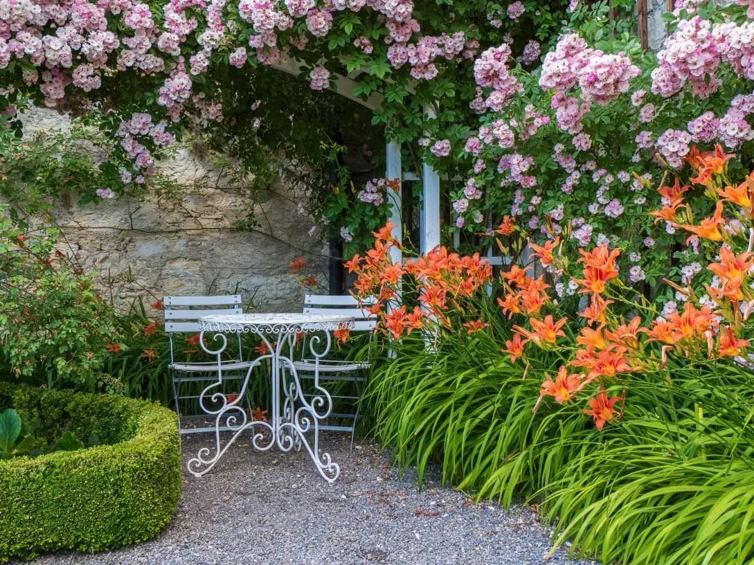 Lawn edging and bed maintenance